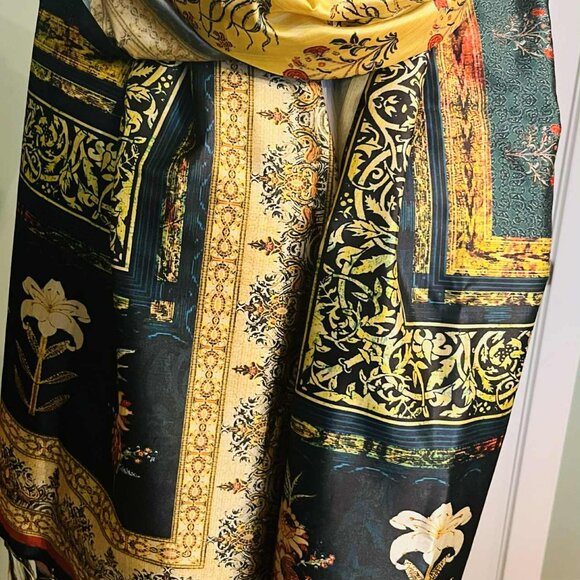 🖤 Vintage Italian Grand Scarf — Museum Quality 1990s - Picture 5 of 8